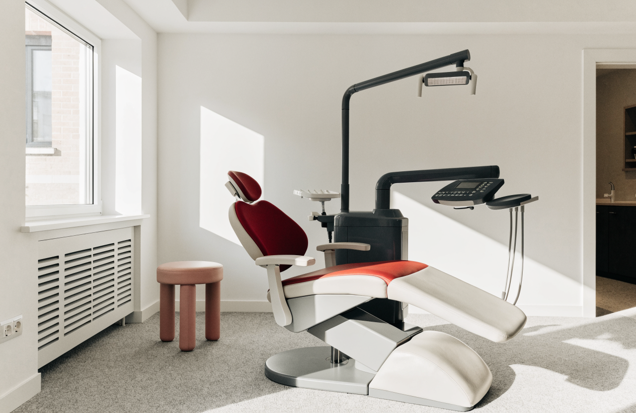Modern treatment room at Plux Dental, Taman Melawati (illustrative)