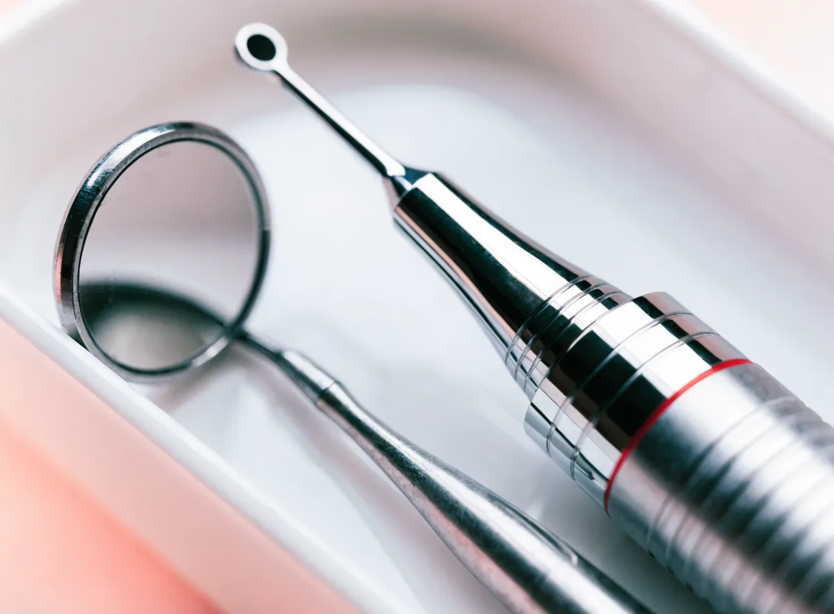 Scaler and dental mirror (illustrative)
