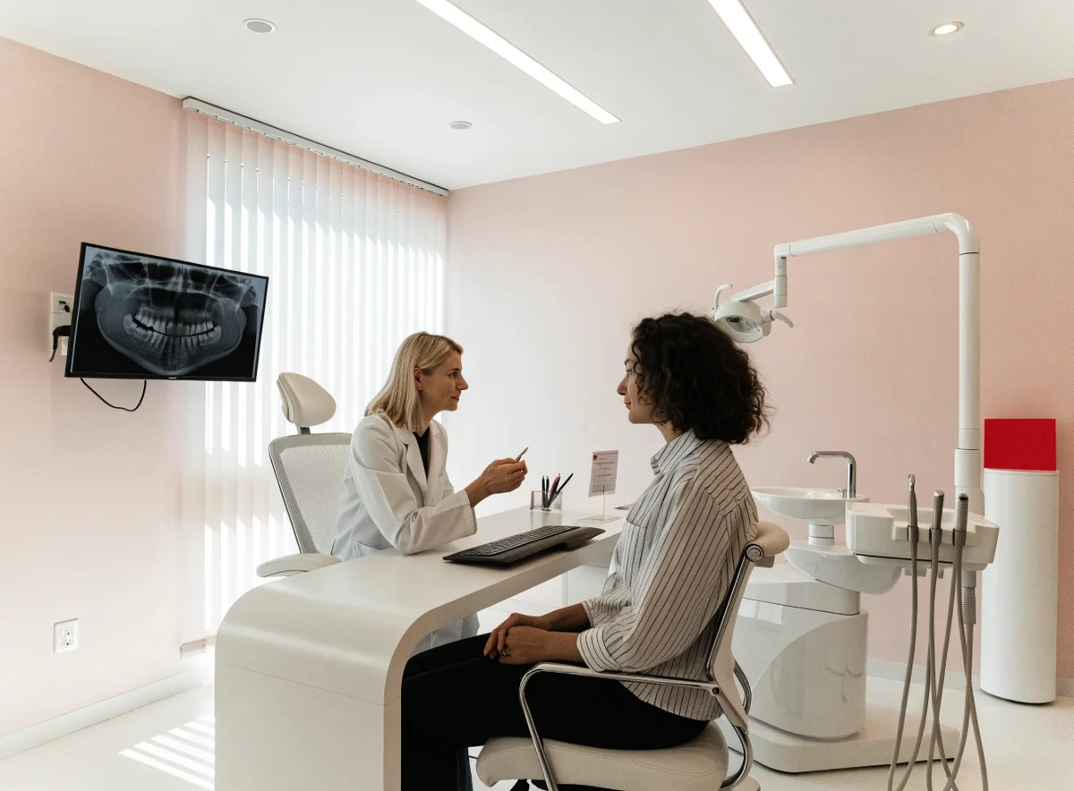 Wisdom tooth extraction at Plux Dental, Taman Melawati (illustrative)